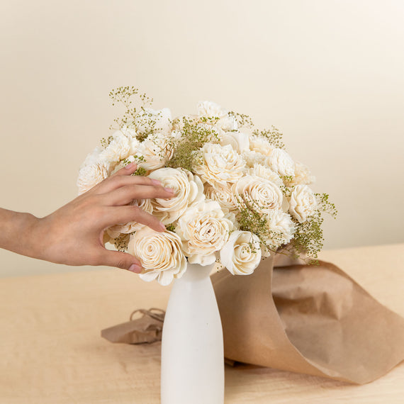 Loose bouquet styling